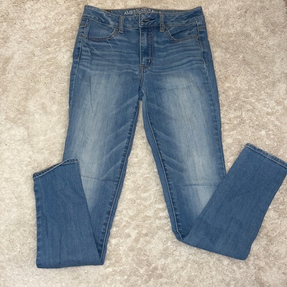 American Eagle Jeans. Skinny jeans. Size: 2 regular. - Picture 1 of 2